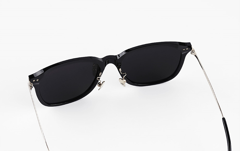 Kissing ALI Col.4 Black-Gold (4).jpg