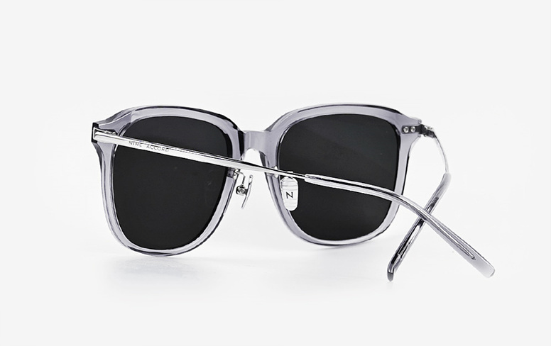Kissing ALI Col.2 Gray-Silver_Smog (3).jpg